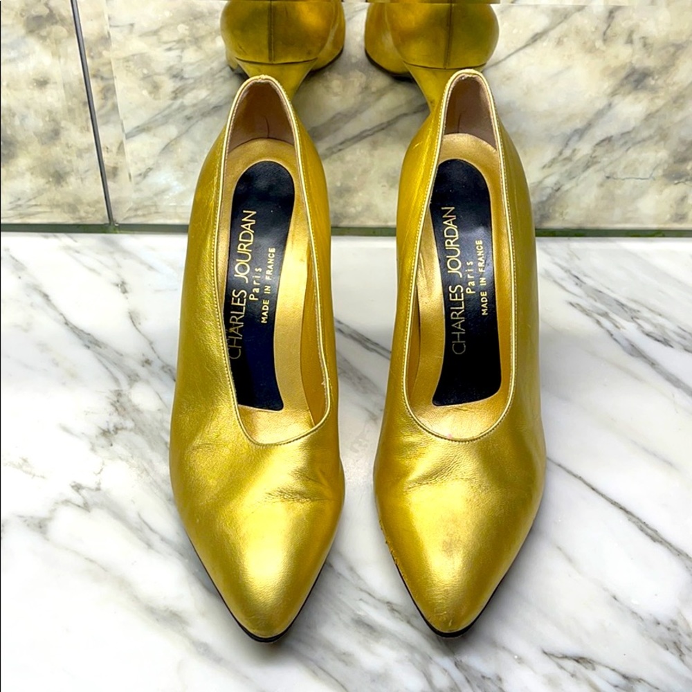 Charles Jourdan 8.5 Med Gold Heels Gorgeous!